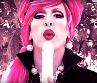 Pandora Boxx-01.jpg