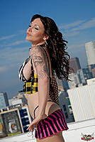 danielle-foxx_skyline-posing_4.jpg