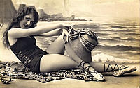 1_vintage-beach-beauties-from-bloomers-to-barely-there-60pics.jpg