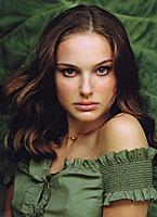 Natalie-Portman-Biography-4.jpg