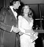 quarterback-joe-namath-of-the-new-york-jets-and-actress-raquel-welch-picture-id110183126.jpg