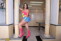 wonder-woman-shemale--020.jpg