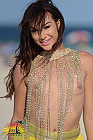 adorable-tgirl-jonelle-posing-on-the-beach11.jpg