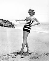 Lizabeth-Scott-2.jpg